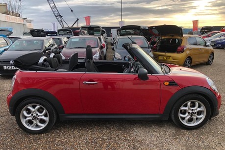 Mini Convertible ONE..PEPPER PACK..8 SERVICES,£2340 OF FACTORY  EXTRAS 