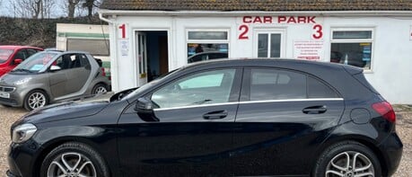 Mercedes-Benz A Class A180D SPORT EDITION ULEZ! 1 PREV OWNER-REVERSING CAMERA-1/2 LEATHER 74MPG!  1