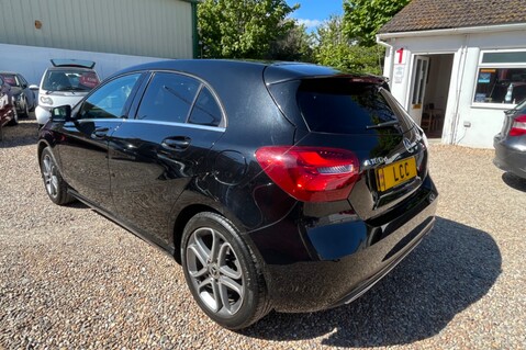 Mercedes-Benz A Class A180D SPORT EDITION ULEZ! 1 PREV OWNER-REVERSING CAMERA-1/2 LEATHER 74MPG!  9