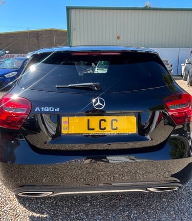 Mercedes-Benz A Class A180D SPORT EDITION ULEZ! 1 PREV OWNER-REVERSING CAMERA-1/2 LEATHER 74MPG!  3