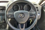 Skoda Yeti Outdoor S TDI SCR 1 PREVIOUS OWNER ,6 SERVICES. RARE CAR BEING 4X4 9