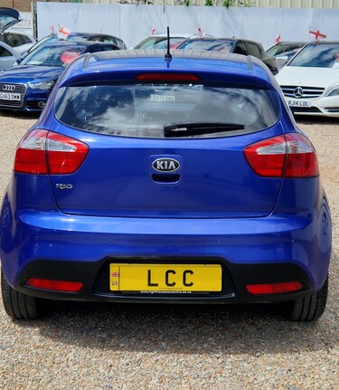 Kia Rio  1.4 AUTOMATIC!  9 MAIN DEALER SERVICES! LOW INSURANCE! 3