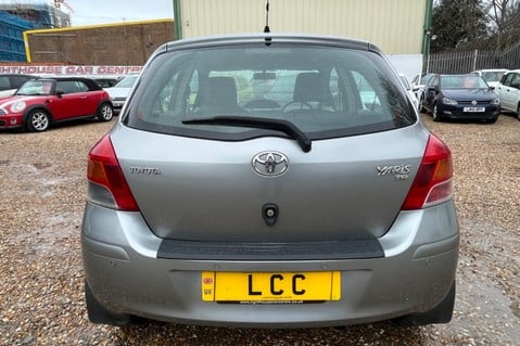 Toyota Yaris TR VVT-I MM.. AUTOMATIC WITH PADDLES.13 MAIN DEALER SERVICES..REAR SENSORS  30
