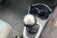 Toyota Yaris VVT-I TR..SAT NAV..AIR CON..REVERING CAMERA  21