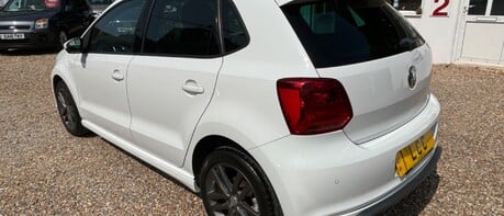 Volkswagen Polo 1.2 R LINE TSI..1 PREVIOUS OWNER..5 MAIN DEALER SERVICES..ONLY £20 R/TAX    1