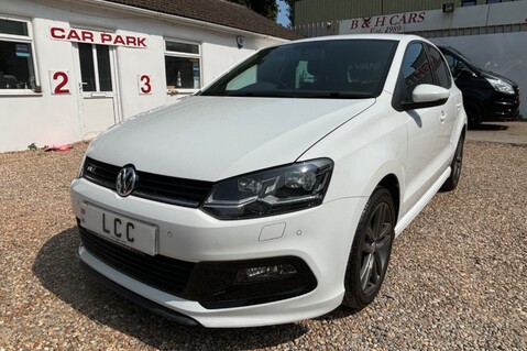 Volkswagen Polo 1.2 R LINE TSI..1 PREVIOUS OWNER..5 MAIN DEALER SERVICES..ONLY £20 R/TAX    11