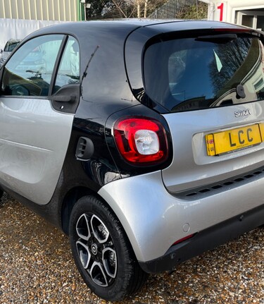 Smart Fortwo Coupe 1.0 PRIME PREMIUM. 1 PREVIOUS OWNER. LOW INSURANCE..NO R/TAX..7 SERVICES 3