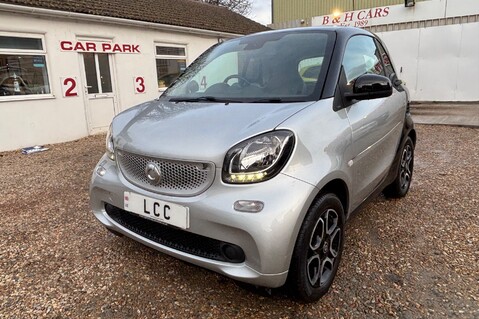 Smart Fortwo Coupe 1.0 PRIME PREMIUM. 1 PREVIOUS OWNER. LOW INSURANCE! ZERO R/TAX! 7 SERVICES! 10