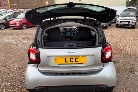 Smart Fortwo Coupe 1.0 PRIME PREMIUM. 1 PREVIOUS OWNER. LOW INSURANCE! ZERO R/TAX! 7 SERVICES! 40