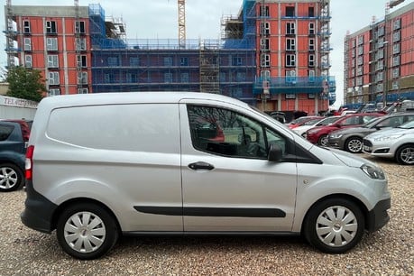 Ford Transit Courier BASE TDCI.. NO VAT !!! 1 PREVIOUS OWNER.. 8 SERVICE STAMPS