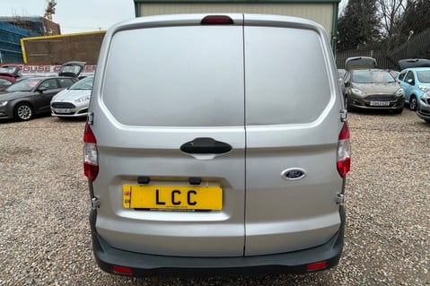Ford Transit Courier BASE TDCI.. NO VAT !!! 1 PREVIOUS OWNER.. 8 SERVICE STAMPS 6