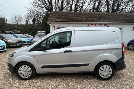 Ford Transit Courier 1.5 TDCI.. NO VAT !!! 68 MPG!! 1 PREVIOUS OWNER.. 8 SERVICE STAMPS.. DAB..