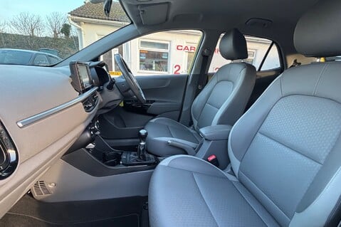 Kia Picanto 1.0 ZEST.. 3 KIA SERVICES.. REVERSING CAMERA. APPLE CARPLAY. LOW INSURANCE. 31