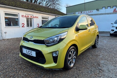 Kia Picanto 1.0 ZEST.. 3 KIA SERVICES.. REVERSING CAMERA. APPLE CARPLAY. LOW INSURANCE. 41