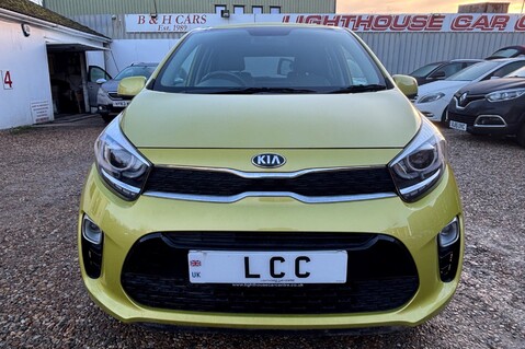 Kia Picanto 1.0 ZEST.. 3 KIA SERVICES.. REVERSING CAMERA. APPLE CARPLAY. LOW INSURANCE. 42