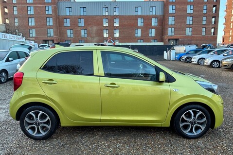 Kia Picanto 1.0 ZEST.. 3 KIA SERVICES.. REVERSING CAMERA. APPLE CARPLAY. LOW INSURANCE. 43