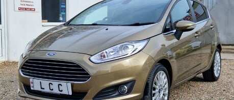 Ford Fiesta TITANIUM.. 1 PREVIOUS OWNER.. 10 FORD SERVICES.. 65 MPG..£ZERO ROAD TAX 1