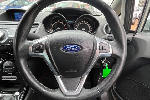 Ford Fiesta TITANIUM.. 1 PREVIOUS KEEPER... 8 MAIN DEALER SERVICES... NO ROAD TAX 18