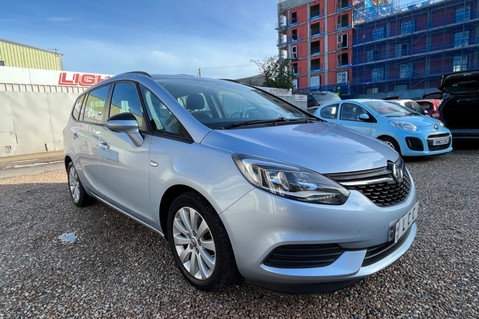 Vauxhall Zafira DESIGN.. 5 SERVICES.. 1 PREVIOUS OWNER.. 7 SEATER 18