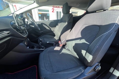 Ford Fiesta ZETEC AIR CON..1 PREVIOUS OWNER WITH 5 SERVICE BILLS AND STAMPS 16