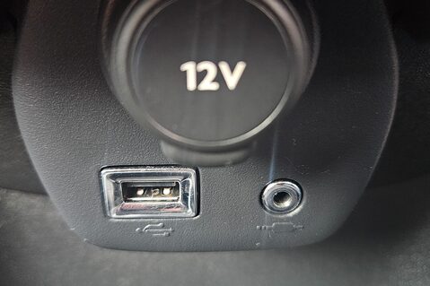 Peugeot 108 1.0 ACTIVE  JUST 25000 MILES! £20 TAX 68 MPG! LOW INSURANCE 4 SERVICES! 14
