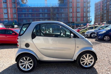 Smart Fortwo Coupe PASSION SOFTOUCH.1 PREVIOUS OWNER. 14 SERVICES! LOW MILEAGE! £35 TAX!