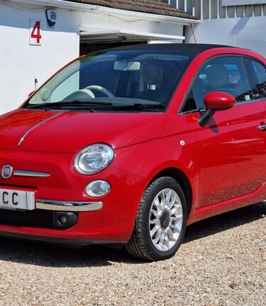 Fiat 500 1.2 LOUNGE CONVERTIBLE £35 ROAD TAX! 6 SERVICES!! LAST OWNER SINCE 2015 3