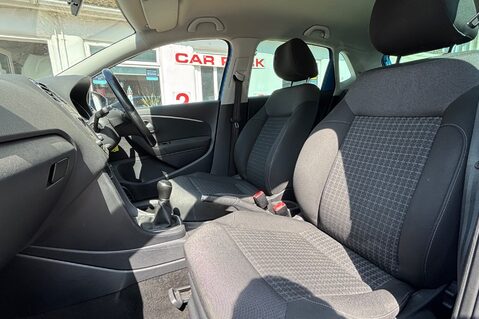 Volkswagen Polo MATCH TSI..9 MAIN DEALER SERVICES..DAB RADIO..CRUISE CONTROL.£20 R/TAX  33