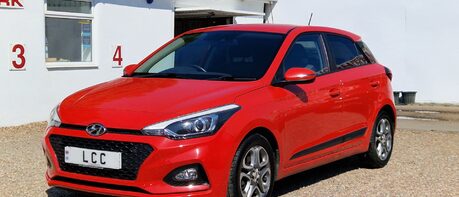 Hyundai i20 1.0 T-GDI PREM NAV 1 PREVIOUS KEEPER!  7 SERVICES..SAT NAV..REVERSE CAMERA 1
