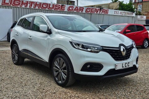 Renault Kadjar ICONIC TCE..1 OWNER..FSH..SAT NAV..CRUISE..1/2 LEATHER..REVERSING CAMERA 1