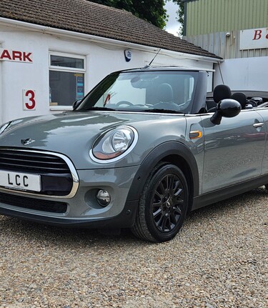 Mini Convertible COOPER..1 PREVIOUS OWNER.3 SERVICES..DAB RADIO CRUISE.CRUISE CONTROL   3