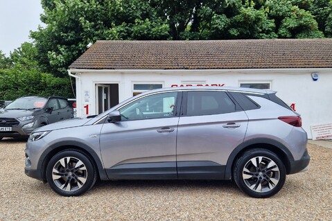 Vauxhall Grandland X SPORT NAV S/S FSH..SAT NAV..BLUETOOTH..6 SERVICES..STUNNING EXAMPLE 6