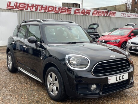 Mini Countryman COOPER..1 PREVIOUS OWNER. 7 SERVICES..PEPPER 2 PACK.SAT NAV