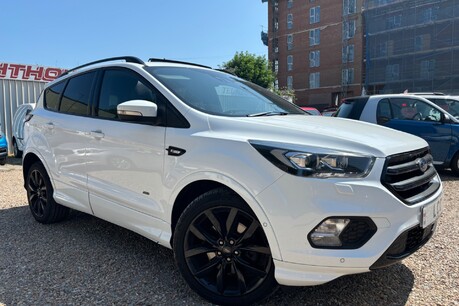 Ford Kuga ST-LINE TDCI..AUTOMATIC..SUNROOF..6 SERVICES..1 PREVIOUS OWNER..BLUETOOTH