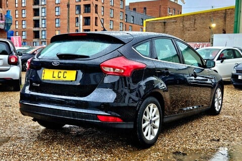 Ford Focus TITANIUM TDCI.. 8 MAIN DEALER SERVICES.. £20 ROAD TAX 8