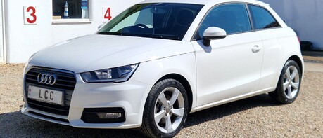 Audi A1 TFSI SPORT.. ONLY 1 OWNER.. £35 R/TAX.. 5 SERVICES 1