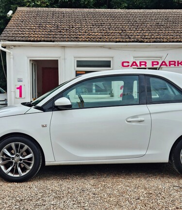 Vauxhall Adam JAM.. 6 SERVICES.. ONE OWNER.. AIR CON..STUNNING EXAMPLE 3