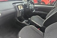 Toyota Aygo VVT-I X-PLAY.. ONLY 1 OWNER.. 5 MAIN DEALER SERVICES  16