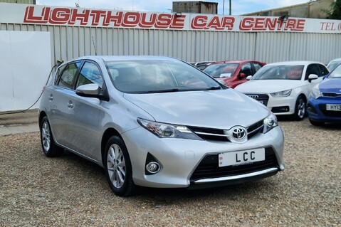 Toyota Auris 1.6 ICON VALVEMATIC.. 9 MAIN DEALER SERVICES.. AIR CON..STUNNING EXAMPLE 1