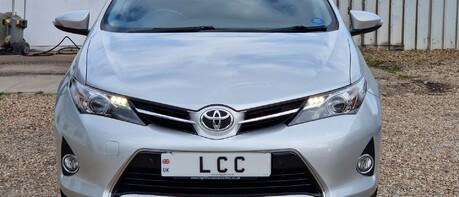 Toyota Auris 1.6 ICON VALVEMATIC.. 9 MAIN DEALER SERVICES.. AIR CON..STUNNING EXAMPLE 1