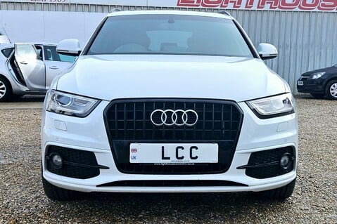 Audi Q3 TFSI S LINE.. 1 OWNER..5 MAIN DEALER SERVICES! SUNROOF 1/2 LEATHER 2