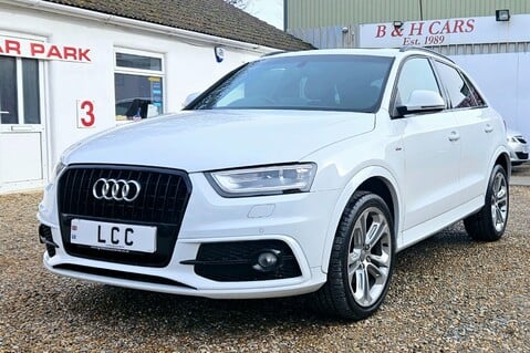 Audi Q3 TFSI S LINE.. 1 OWNER..5 MAIN DEALER SERVICES! SUNROOF 1/2 LEATHER 3