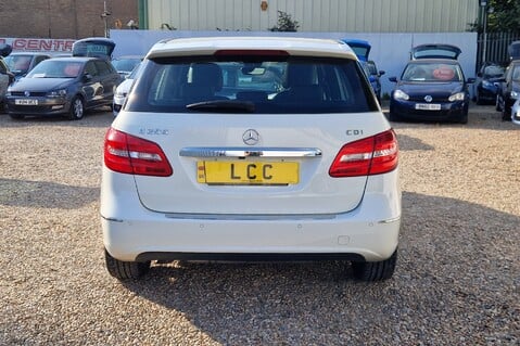 Mercedes-Benz B Class B200 CDI BLUEEFFICIENCY SE AUTOMATIC.. £35.00 R/TAX.1 PREVIOUS OWNER 10