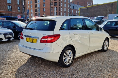 Mercedes-Benz B Class B200 CDI BLUEEFFICIENCY SE AUTOMATIC.£35 R/TAX.1 PREVIOUS OWNER.6 SERVICES  10