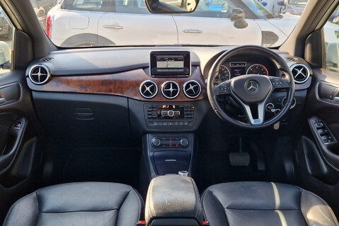 Mercedes-Benz B Class B200 CDI BLUEEFFICIENCY SE AUTOMATIC.. £35.00 R/TAX.1 PREVIOUS OWNER 12