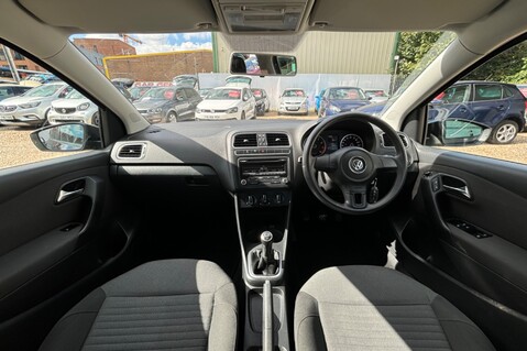 Volkswagen Polo 1.2 MATCH 60BHP..1 OWNER..9 SERVICES..AIR CON..IN BLACK..STUNNING EXAMPLE 3