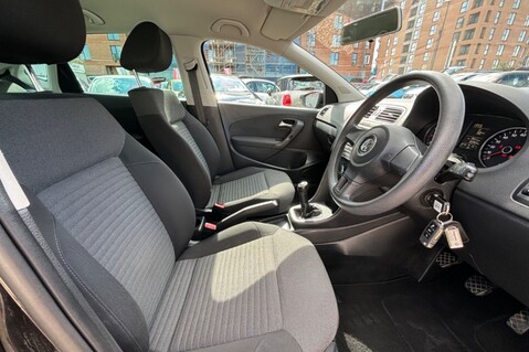 Volkswagen Polo 1.2 MATCH 60BHP..1 OWNER..9 SERVICES..AIR CON..IN BLACK..STUNNING EXAMPLE 5