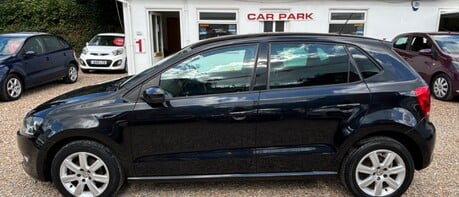 Volkswagen Polo 1.2 MATCH 60BHP..1 OWNER..9 SERVICES..AIR CON..IN BLACK..STUNNING EXAMPLE 1