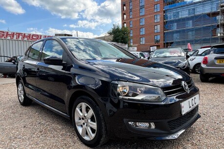 Volkswagen Polo 1.2 MATCH 60BHP..1 OWNER..9 SERVICES..AIR CON..IN BLACK..STUNNING EXAMPLE