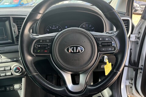 Kia Sportage 2 ISG.. MAIN DEALER SERVICE.. 1 PREVIOUS KEEPER.. REVERSING CAMERA  24